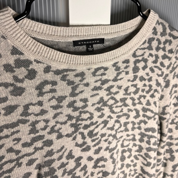 Women’s Grey Leopard Print Sweater - Picture 4 of 6